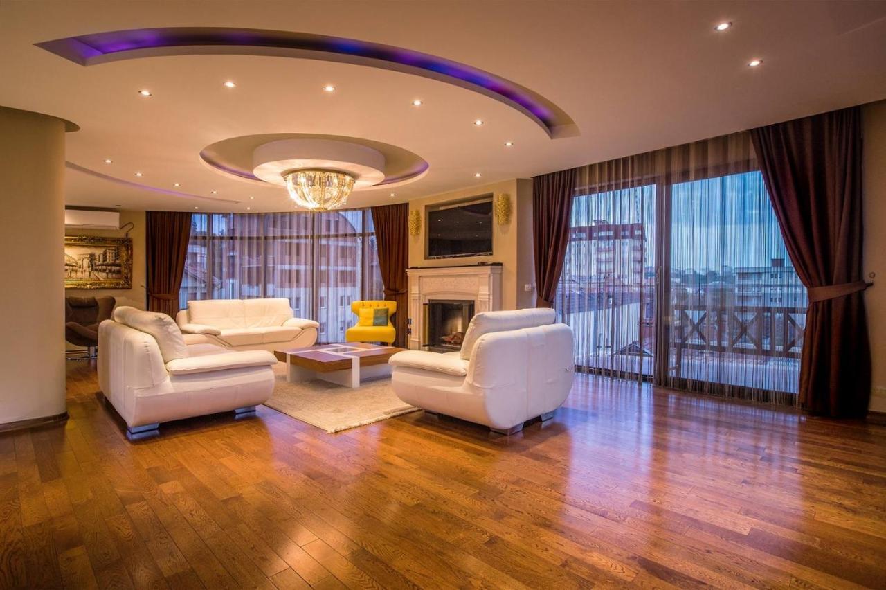 Bentley Apartments Пристина Екстериор снимка