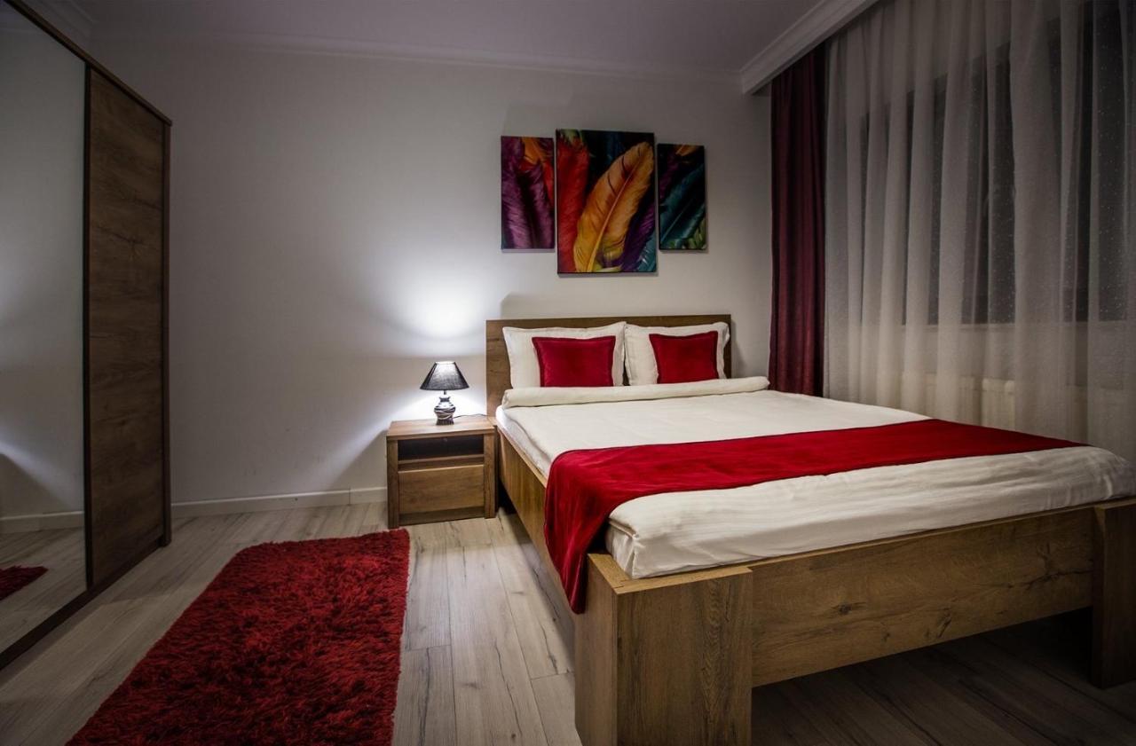 Bentley Apartments Пристина Екстериор снимка